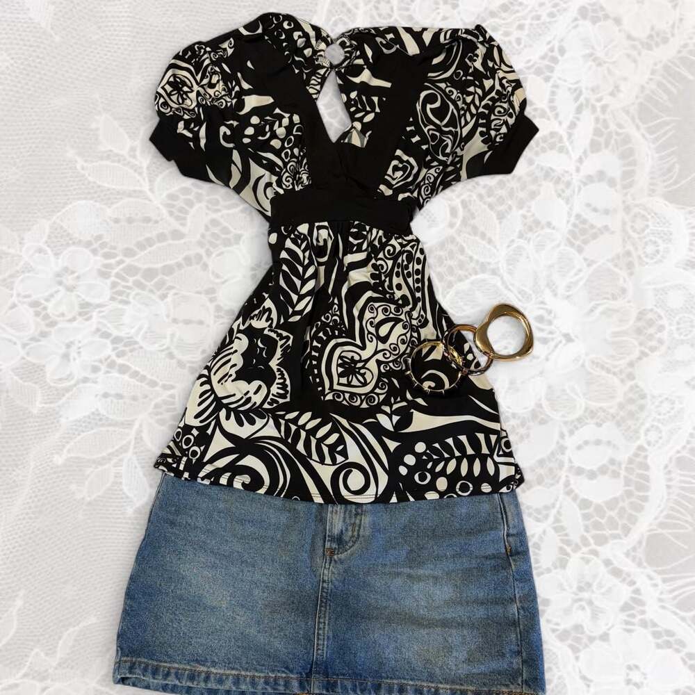 Vol.1 2000s Graphic Print Tie Back Baby Doll Top